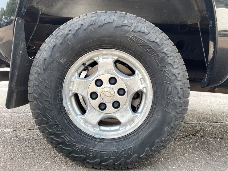 2002-chevrolet-silverado-1500-z71-image-38