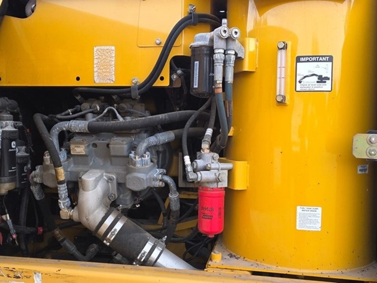 2013-deere-160g-lc-image-57