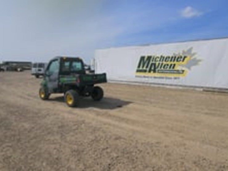 2015-john-deere-gator-image-6