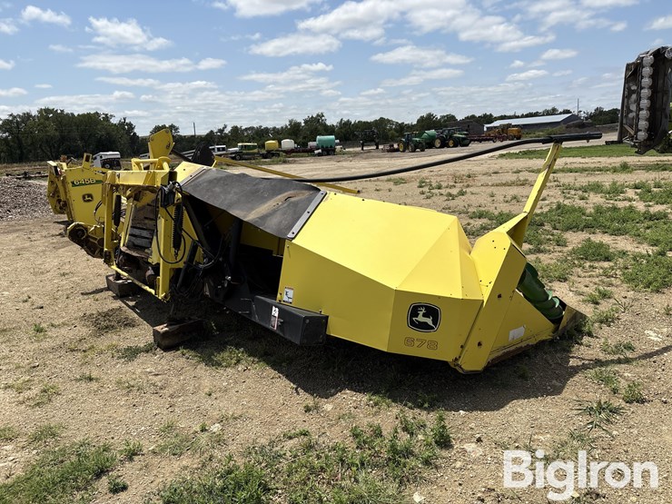 2010-john-deere-678-image-5
