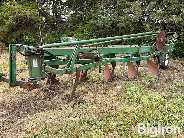 oliver-546-image-1