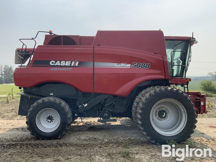 2011-case-ih-5088-image-4