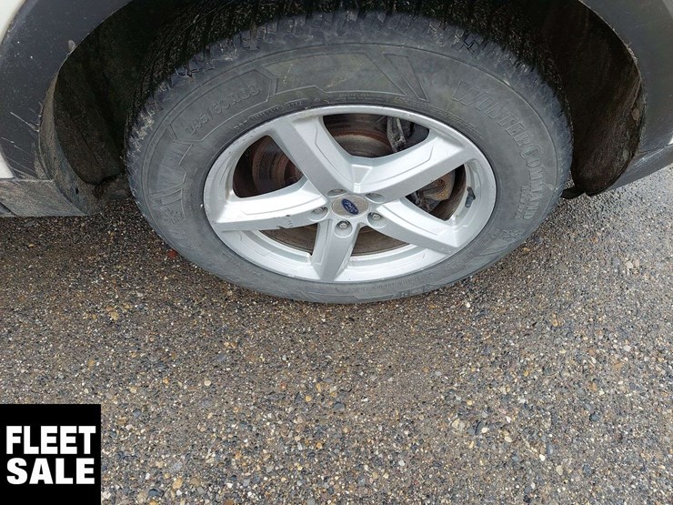 2016-ford-explorer-xlt-image-30