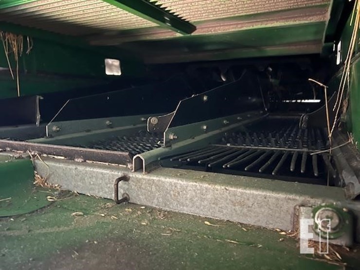 2009-john-deere-9670-sts-image-40