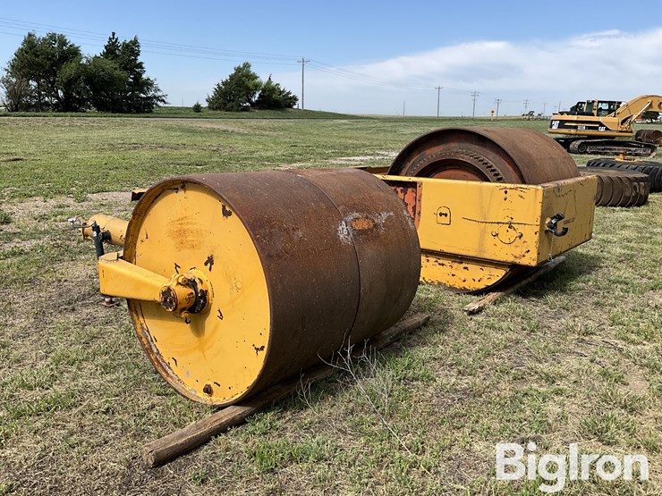 pull-type-smooth-drum-roller-packers-image-7