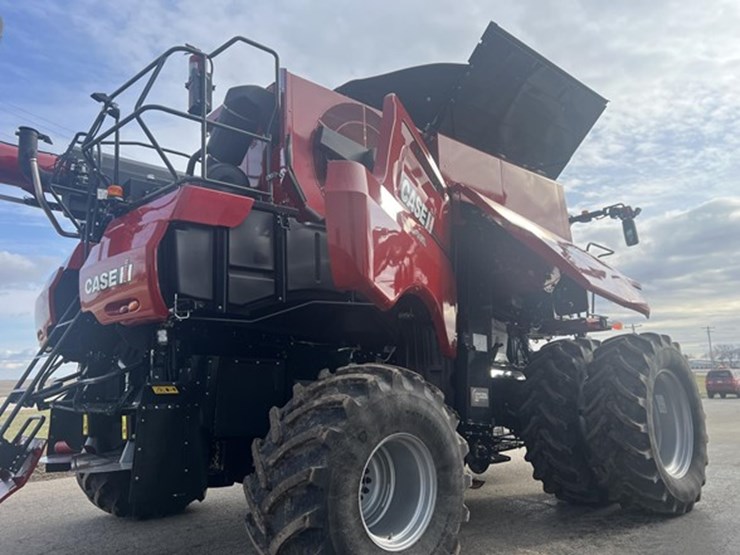 2022-case-ih-8250-image-19