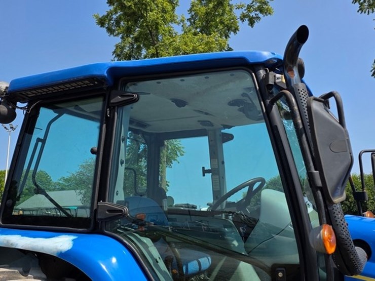 new-holland-t5060-image-13