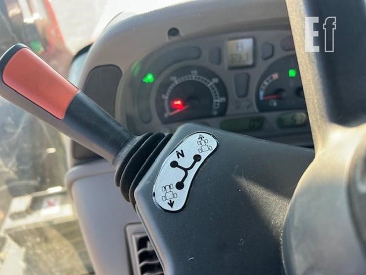 2020-case-ih-maxxum-150-image-41