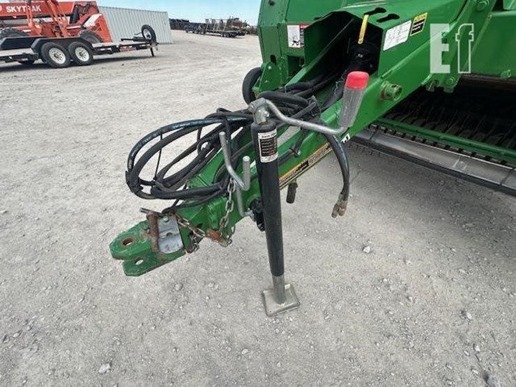 2019-john-deere-560m-image-9