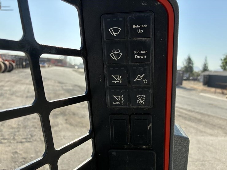 2023-bobcat-t66-image-15