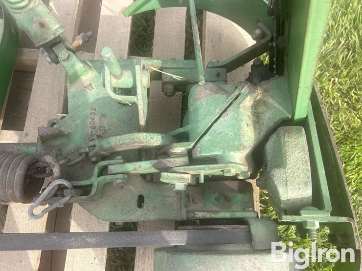 john-deere-350-image-12