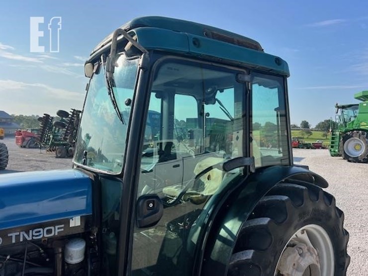 new-holland-tn90f-image-26