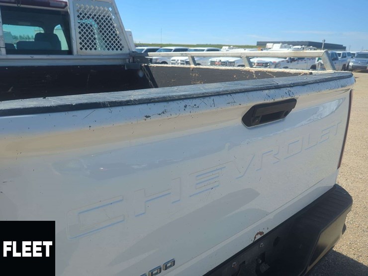 2020-chevrolet-silverado-2500hd-image-30
