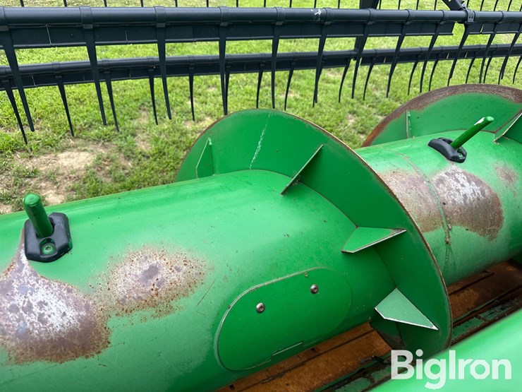 2010-john-deere-635f-image-16