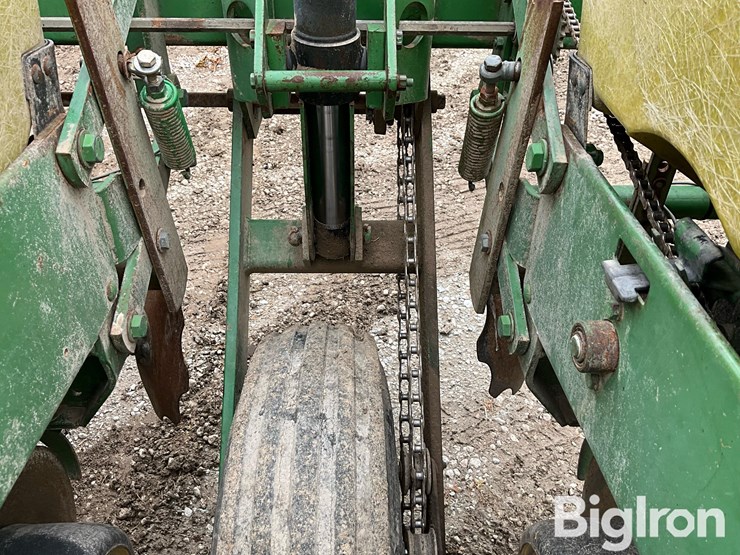 john-deere-7000-image-18