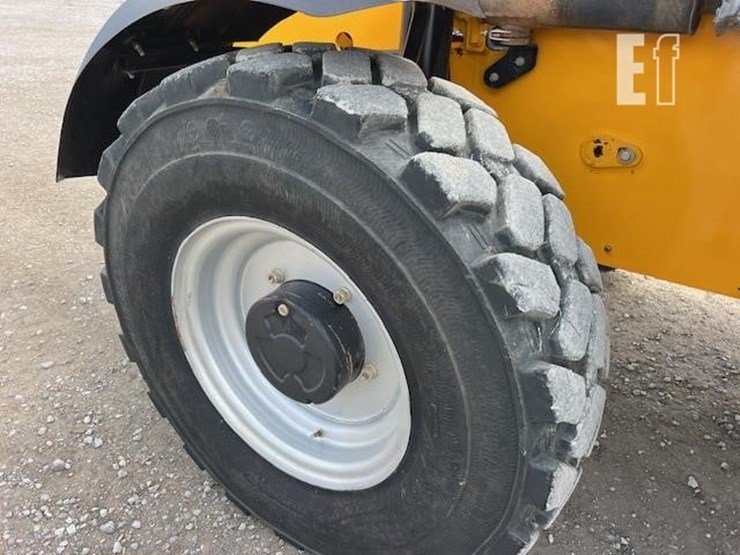 2015-jcb-507-42-image-27