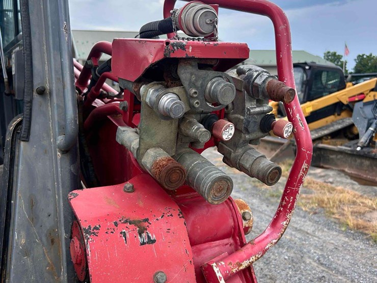 takeuchi-tl12v2-image-10