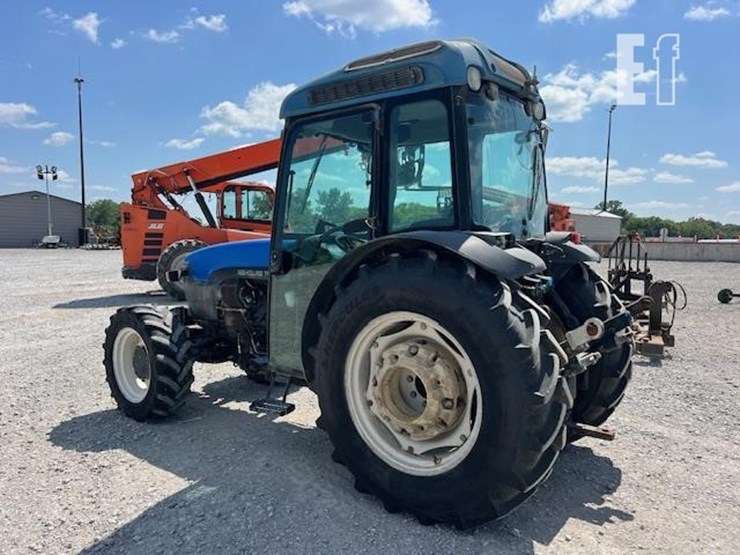 2002-new-holland-tn95f-image-5