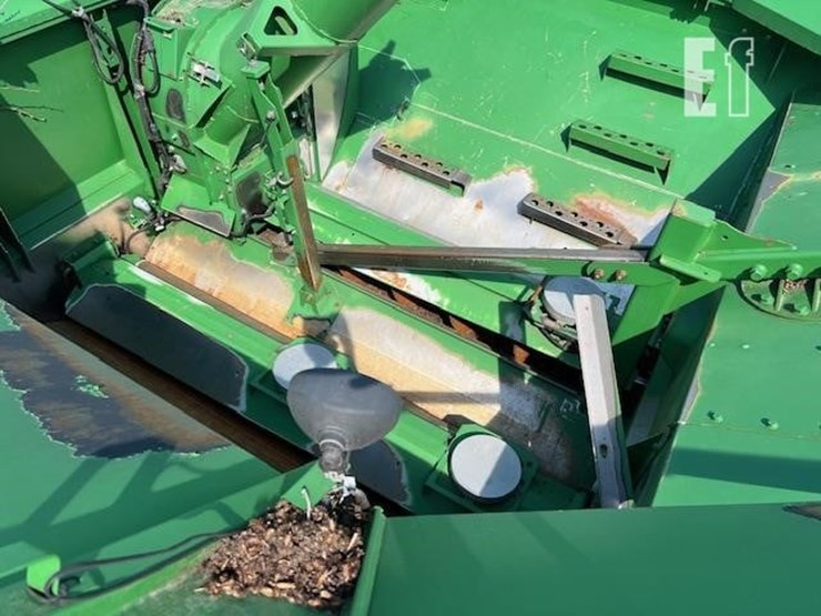 2014-john-deere-s680-image-45