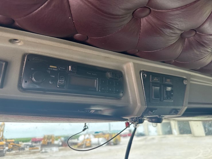 1994-kenworth-t600-image-46