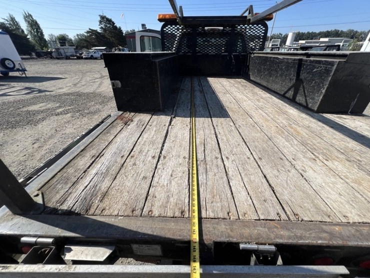 2012-ford-f550-image-26