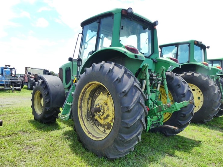 john-deere-7520-image-4