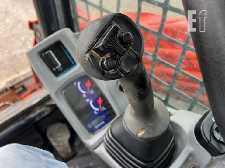 2018-kubota-svl95-2s-image-29