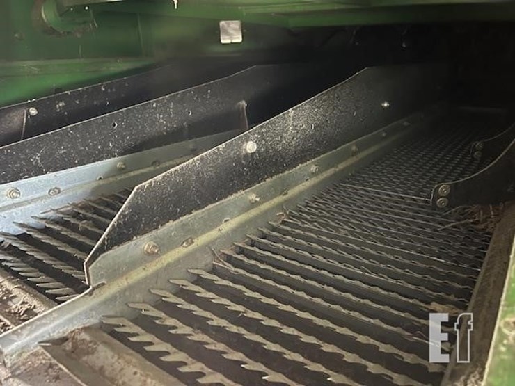 2014-john-deere-s670-image-37