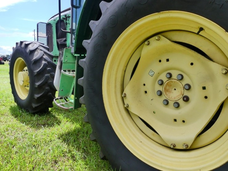 john-deere-6215-image-7