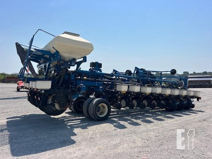 2008-kinze-3800sds-image-5