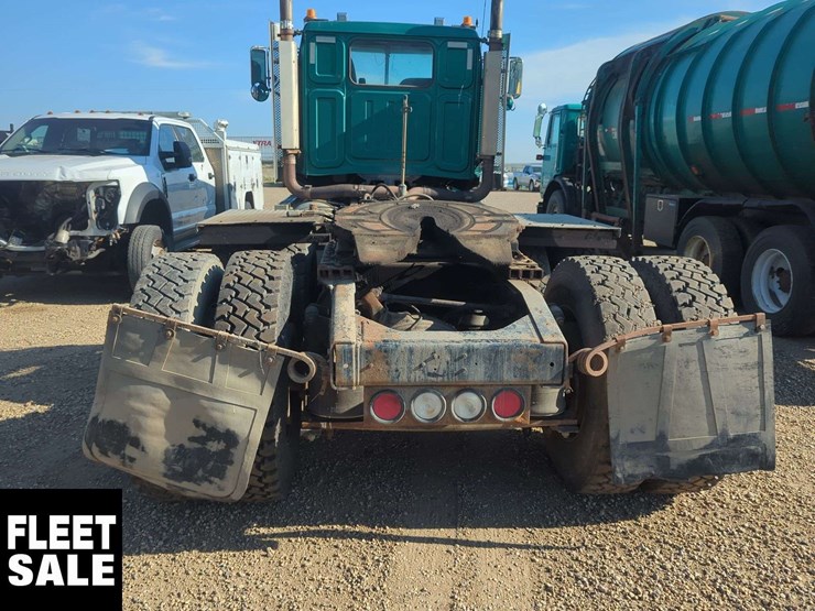 2010-western-star-4900-image-12