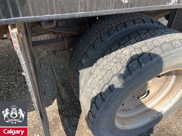2011-ford-f550-image-10