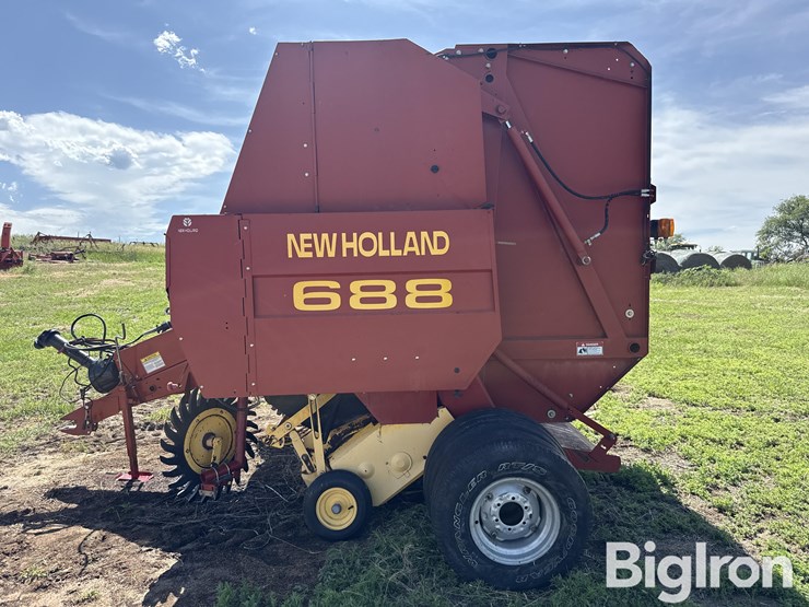 2001-new-holland-688-image-8