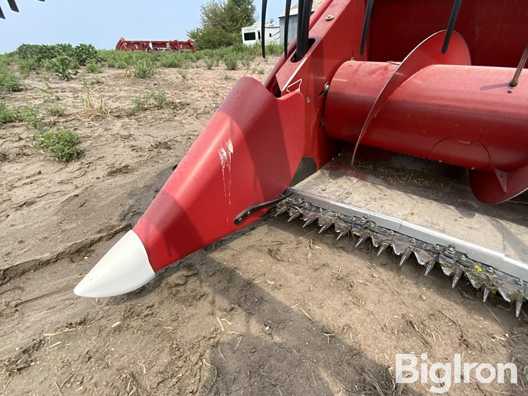 2011-case-ih-3020-image-17