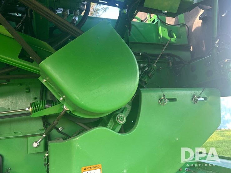 2013-john-deere-s670-image-38