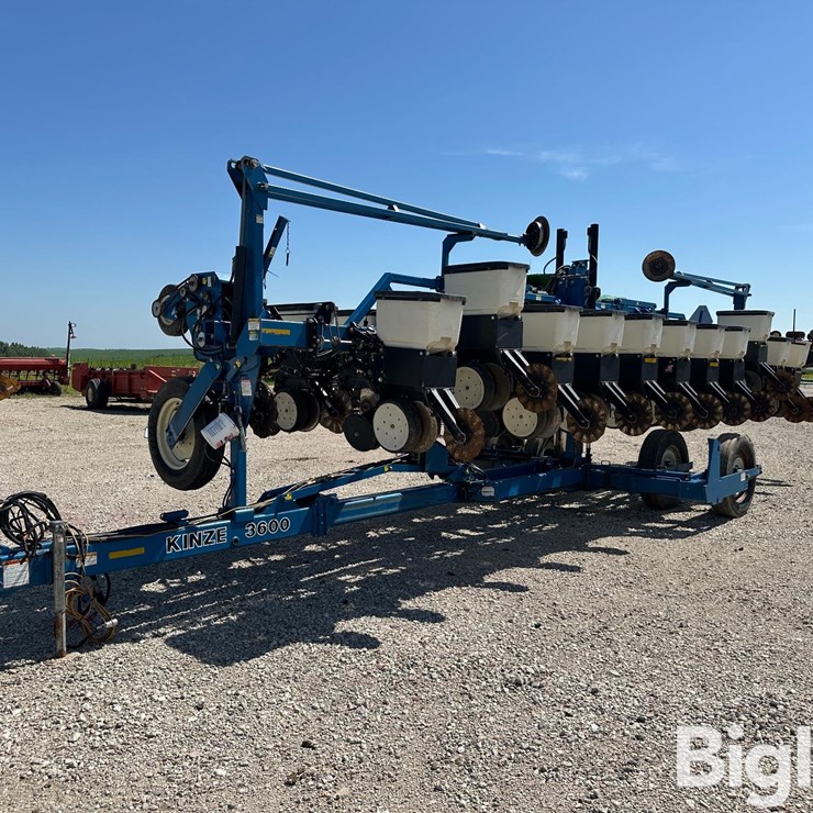 KINZE 3600