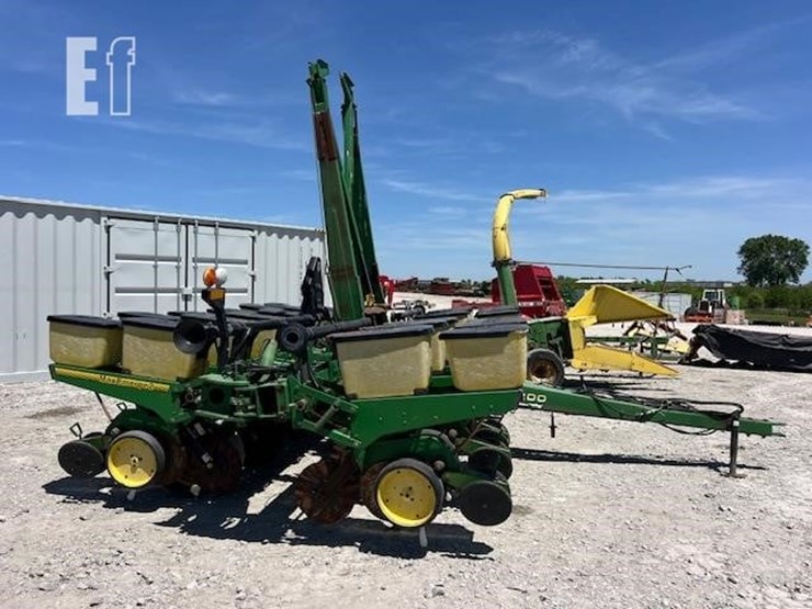 1993-john-deere-7200-image-7
