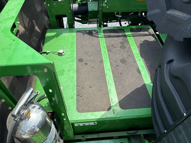 2012-john-deere-s660-image-91