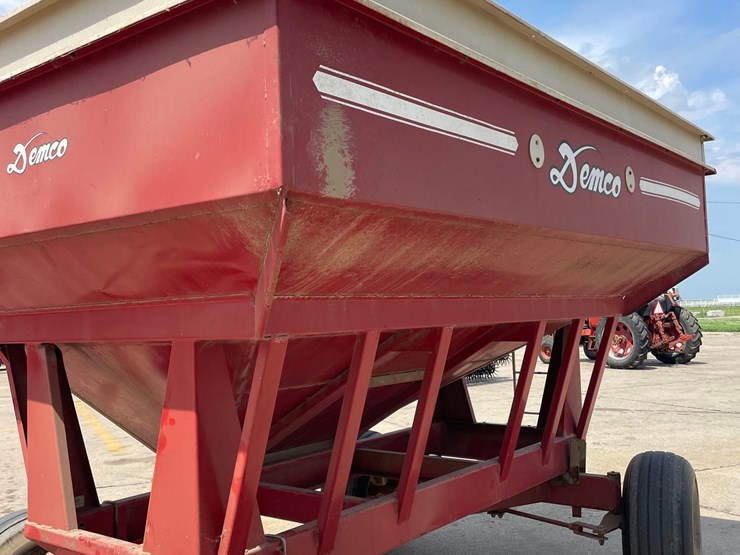 demco-325-image-6