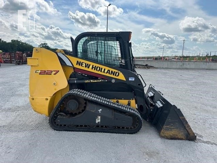 2015-new-holland-c227-image-6