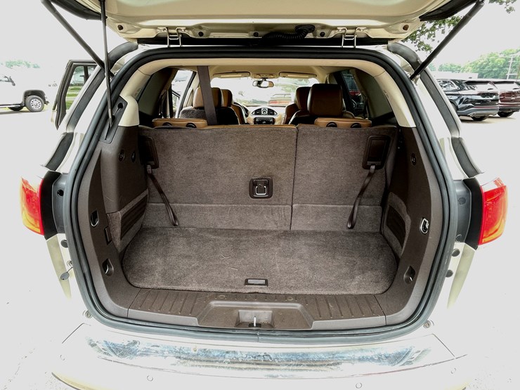 2014-buick-enclave-image-61