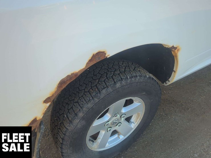 2011-ram-1500-slt-image-35