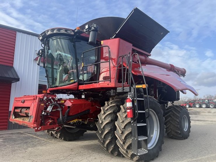 2022-case-ih-8250-image-12