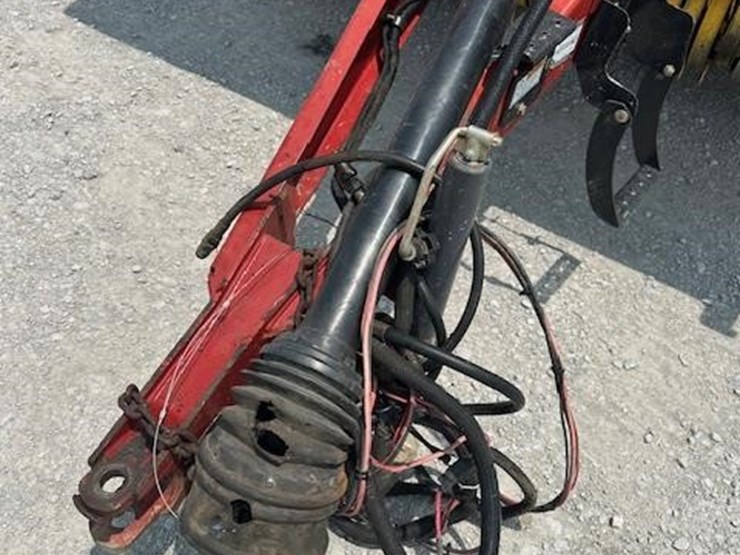 2009-new-holland-br7090-image-10