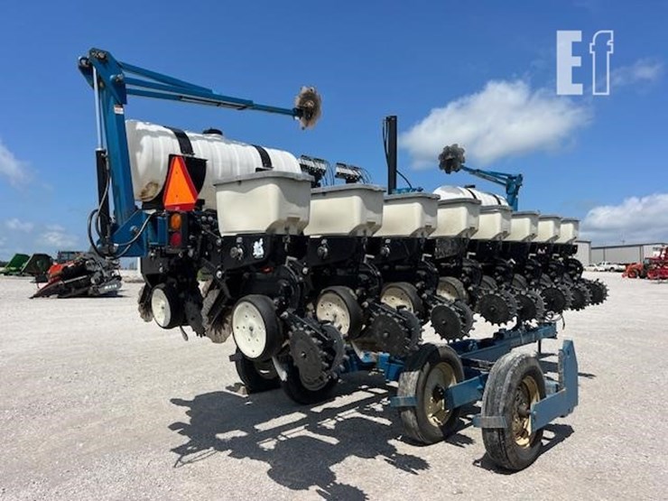 2001-kinze-3500-image-4