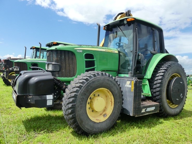 john-deere-7130-image-2
