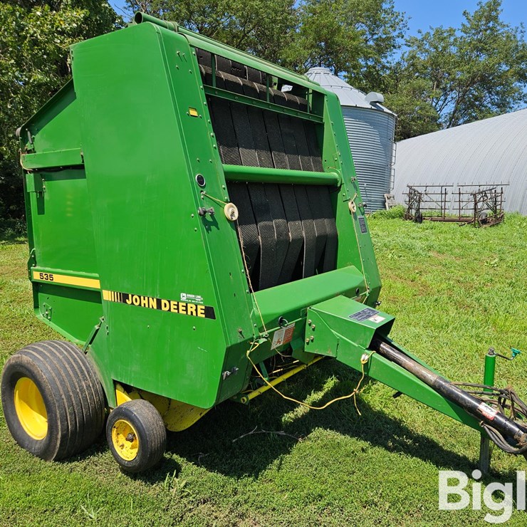 JOHN DEERE 535