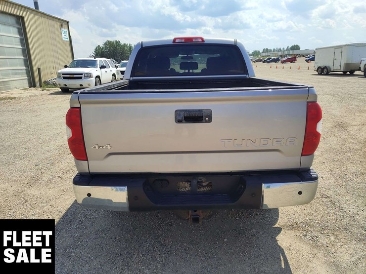2017-toyota-tundra-image-18