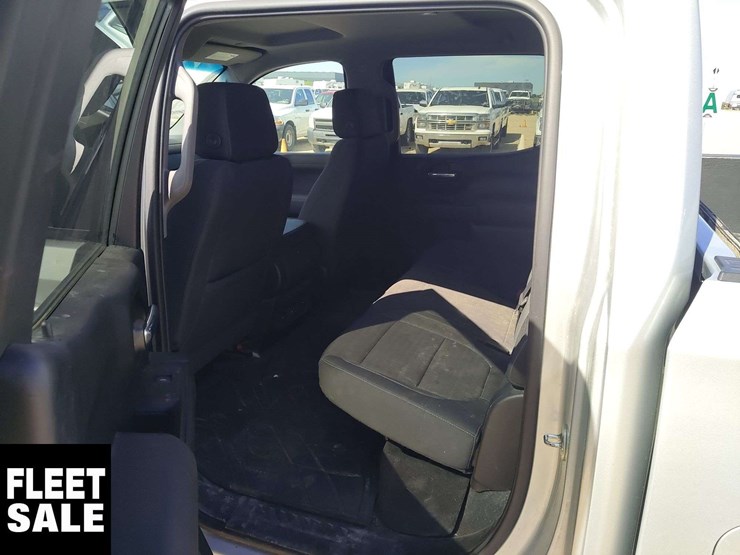 2019-chevrolet-silverado-1500-image-14