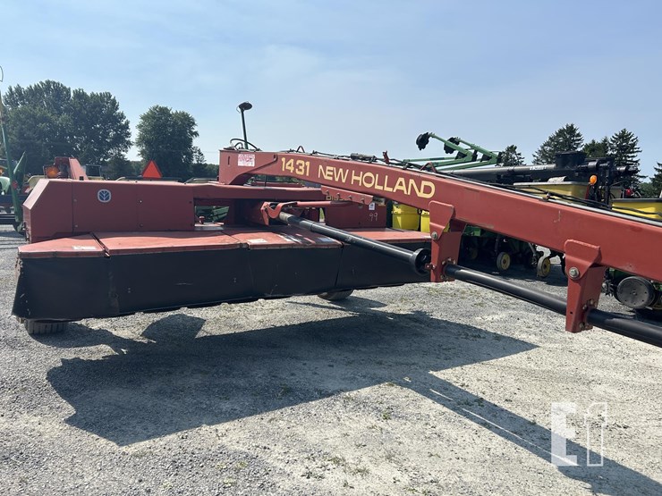 new-holland-1431-image-1